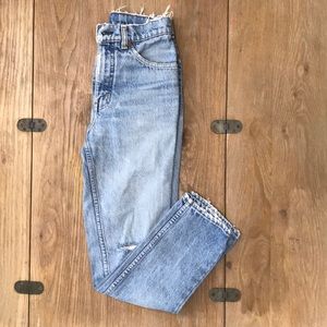 High rise vintage Levi’s red tab denim